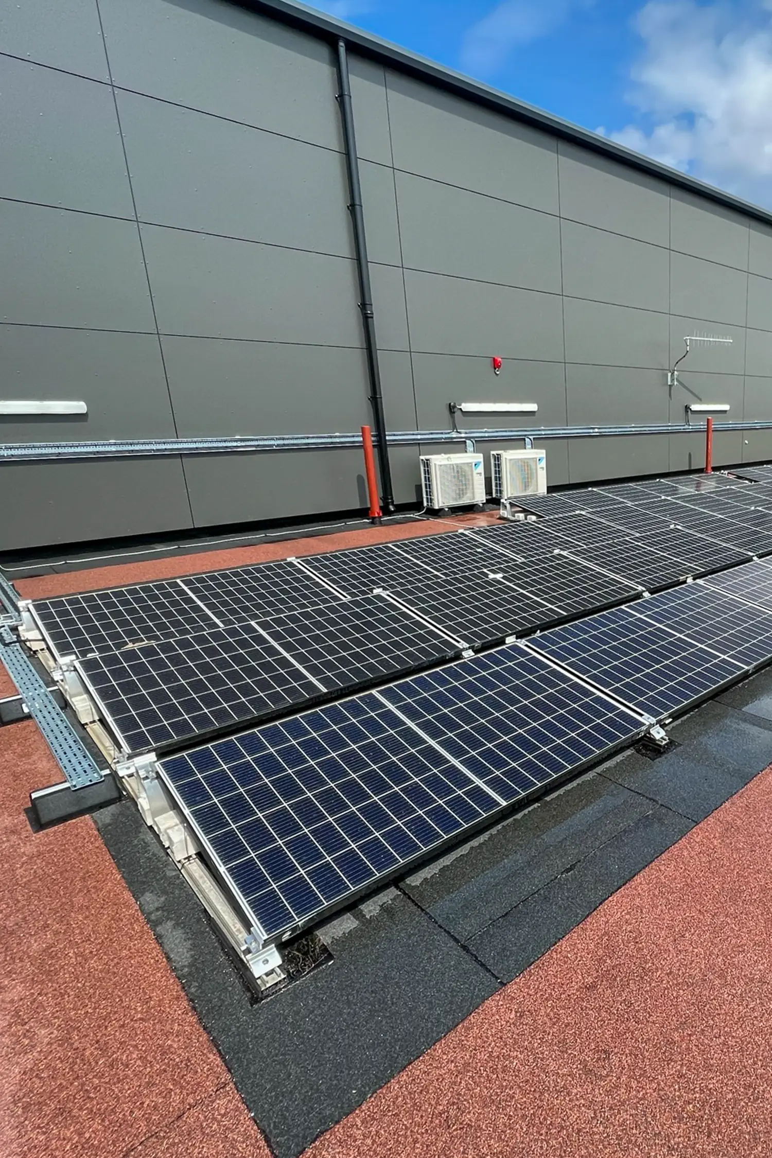 Solar panels installed on Southampton General Hospital rooftop extension